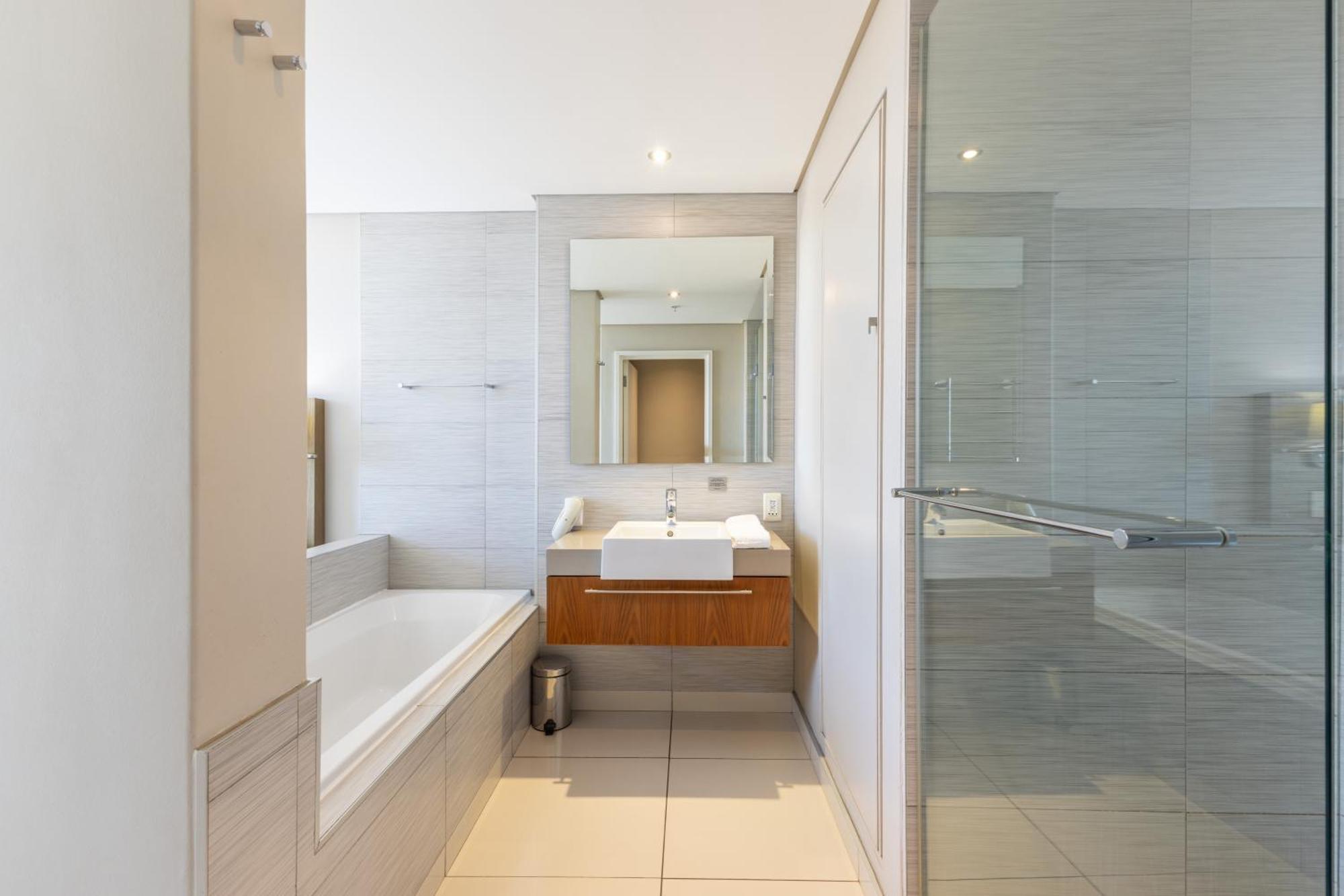 Harbour Bridge Apartment *