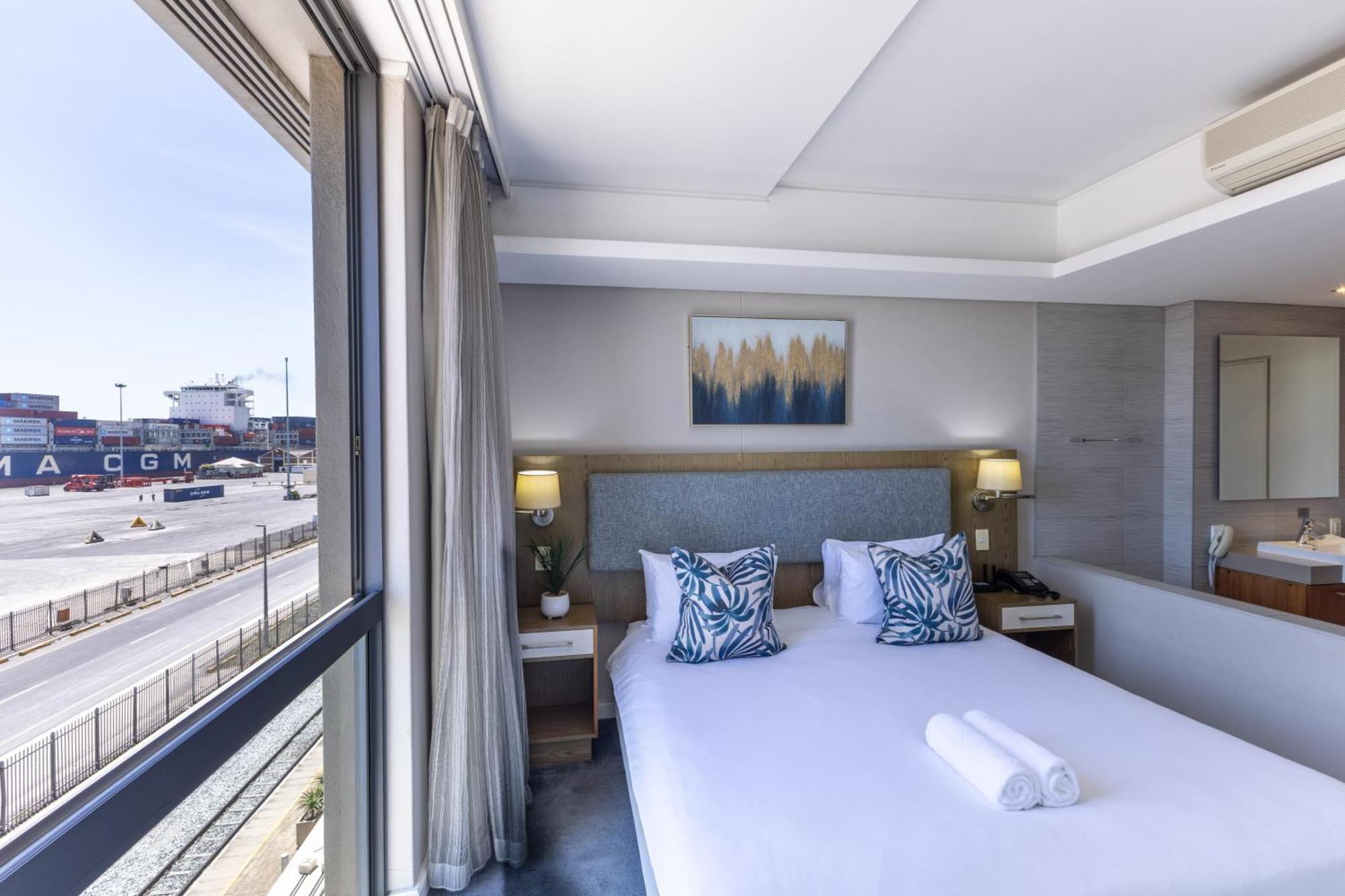 Harbour Bridge Apartment